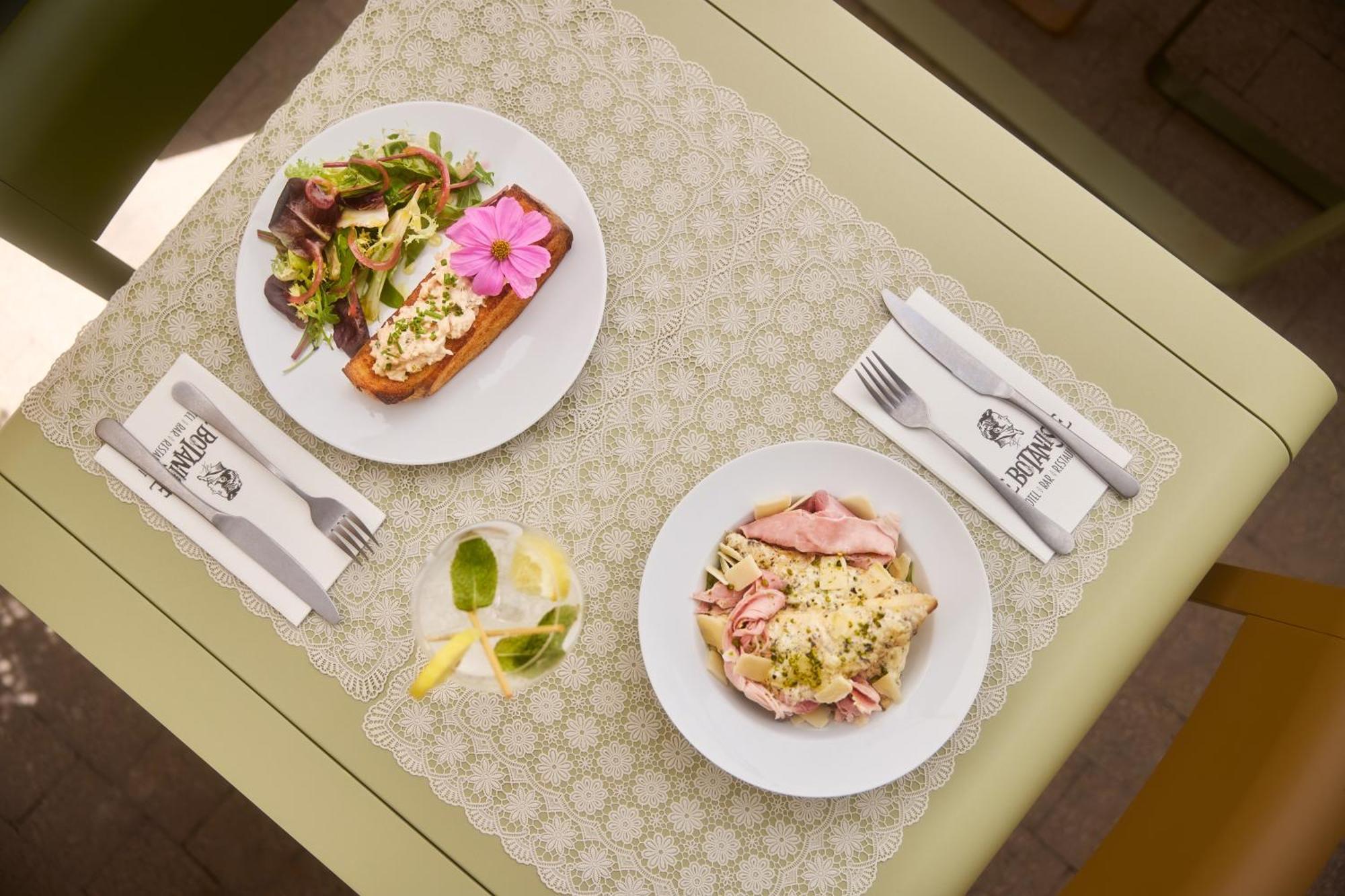 Hotel Restaurant Le Botaniste Пра-де-Молло-ла-Прест Экстерьер фото